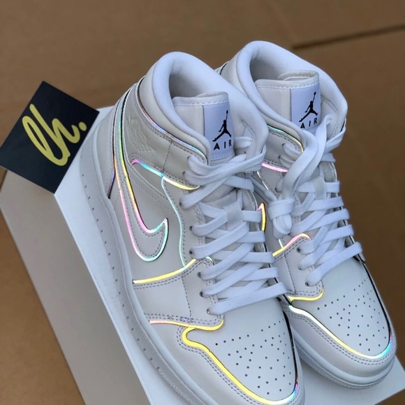 womens air jordan 1 iridescent